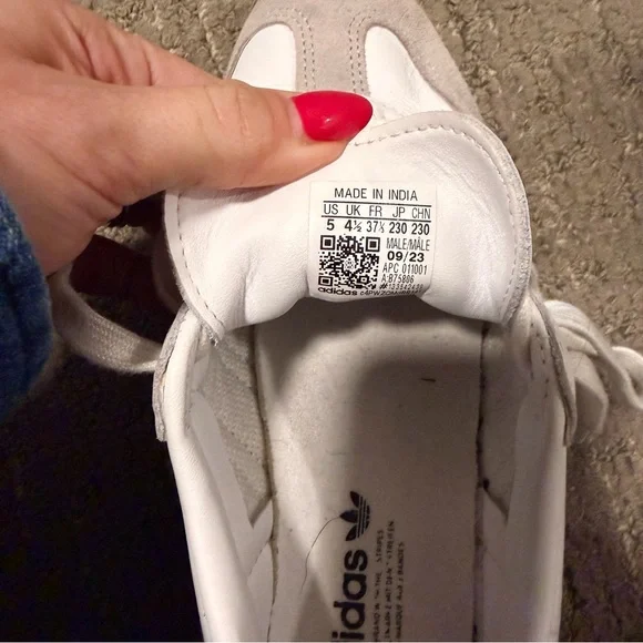 Adidas Original Samba in White, Black, & Clear Granite - Picture 6 of 6